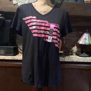 NWT Large TEK GEAR V- Neck Short Sleeve Top